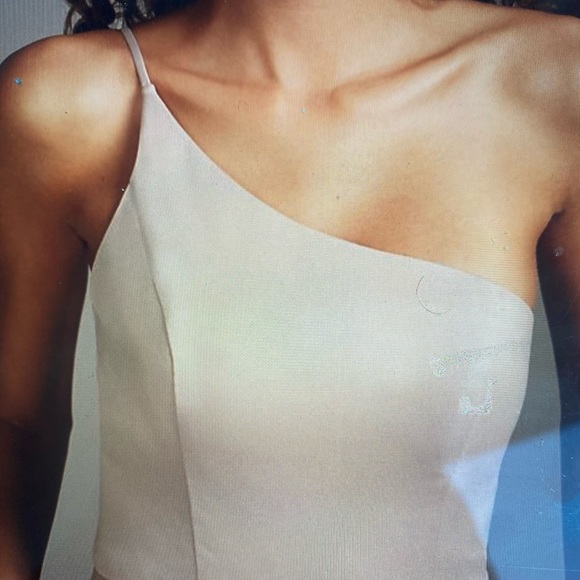 David’s Bridal Dress - One Shoulder with pockets - Picture 5 of 7